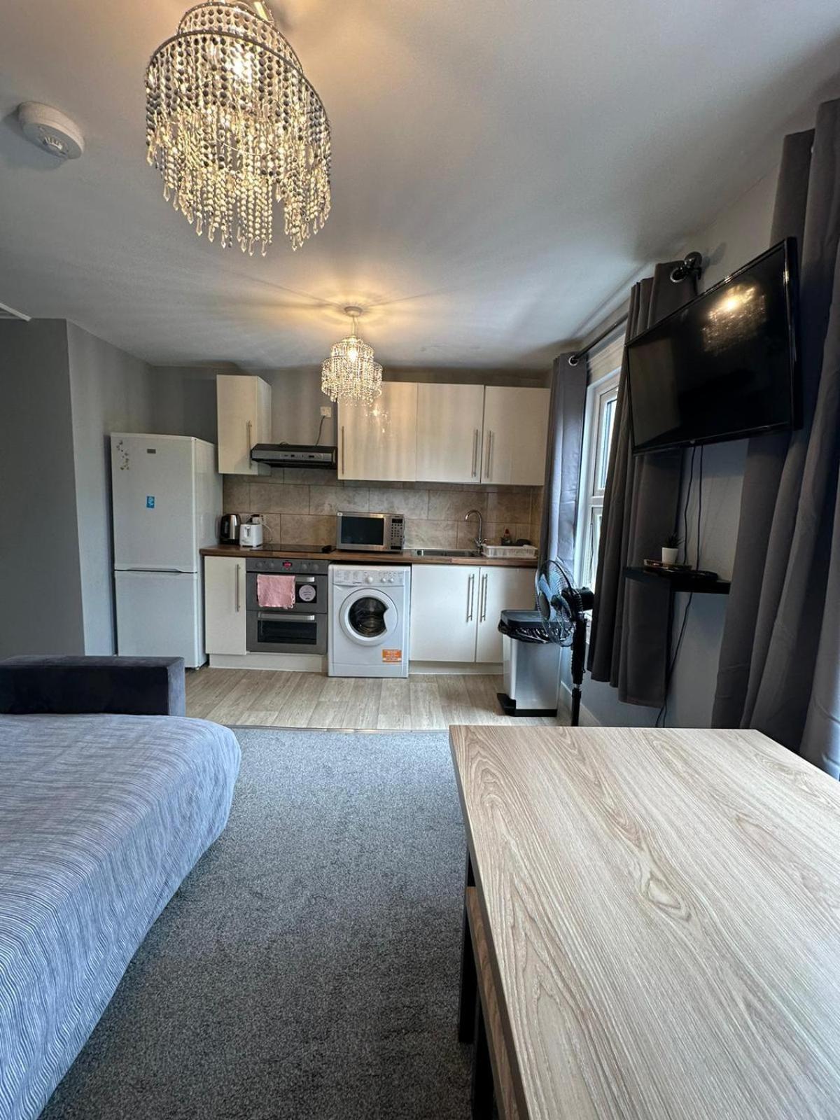 Cosy 2 Bedrooms Apartment Λονδίνο Εξωτερικό φωτογραφία